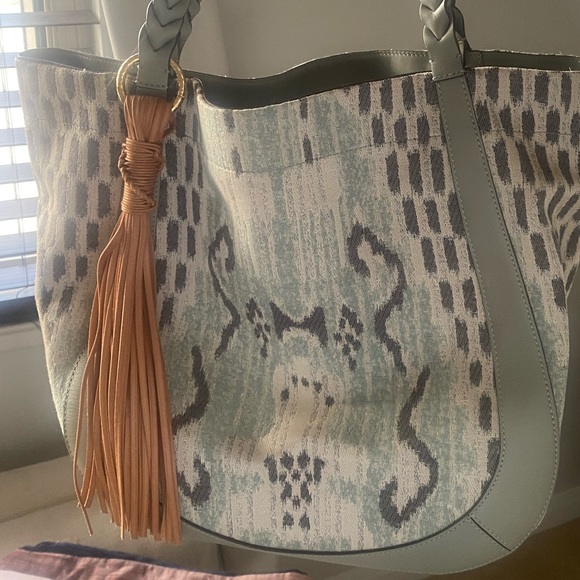 Ulla Johnson Alber’s tote - Picture 9 of 11